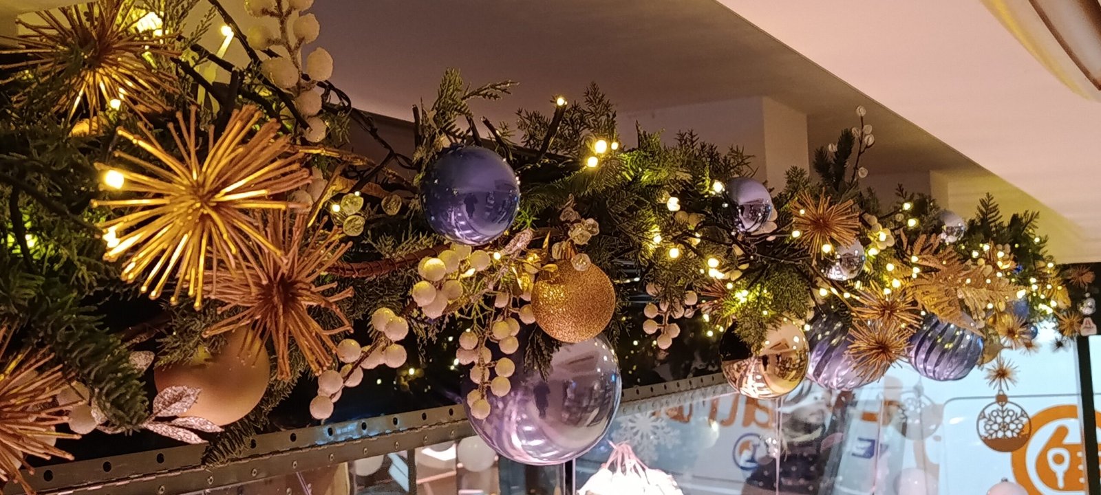Décoration de Noël professionnelle - La Boucherie Normande Senlis