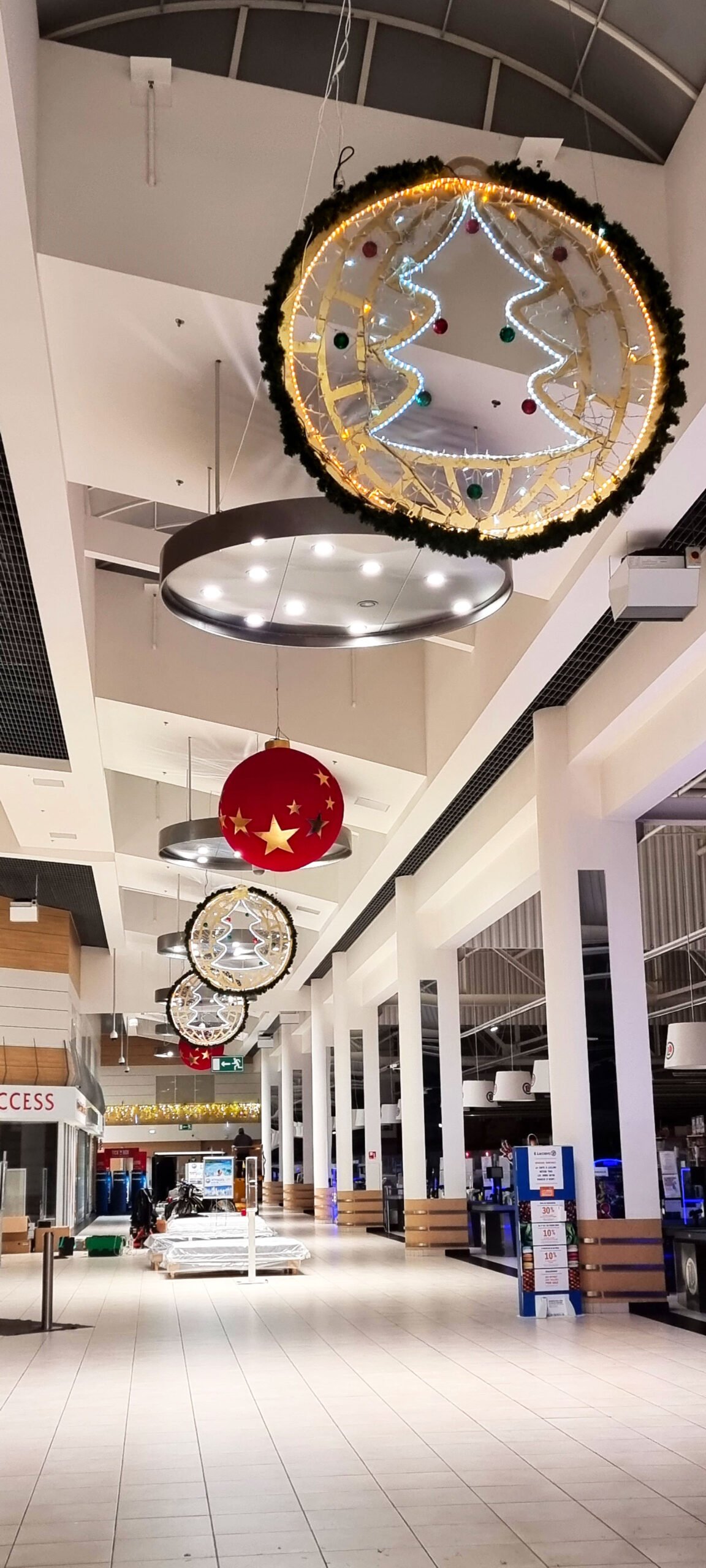Décoration de Noël professionnelle - Centre E. Leclerc Hazebrouck